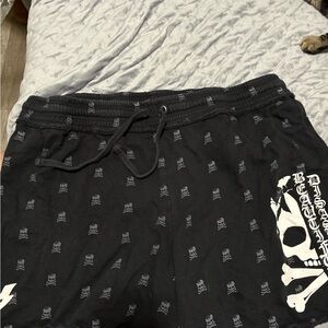 Black Skull Print Women's Shorts